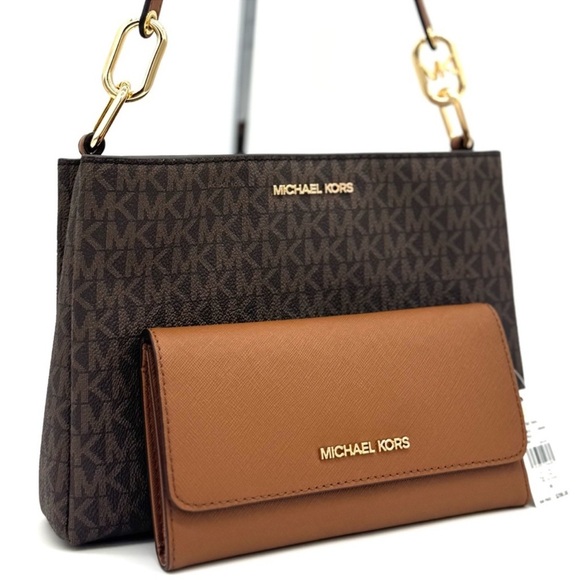 Michael Kors Trisha Medium Triple Compartment Crossbody Bag & Trifold Wallet Set - Picture 1 of 11